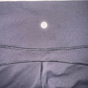 Black Lululemon 7/8 leggings